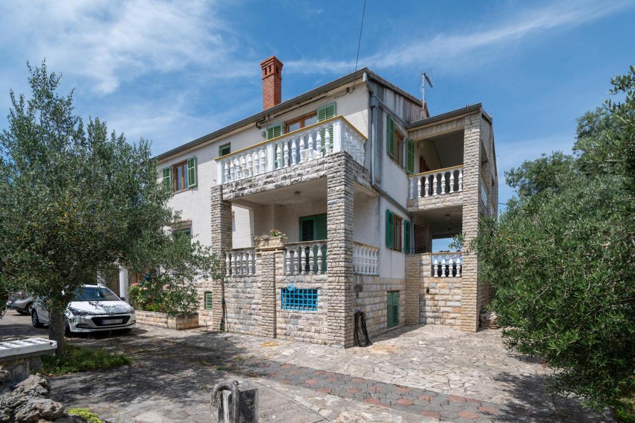 Apartments And Rooms By The Sea Mrljane, Pasman - 327 Nevidane Bagian luar foto