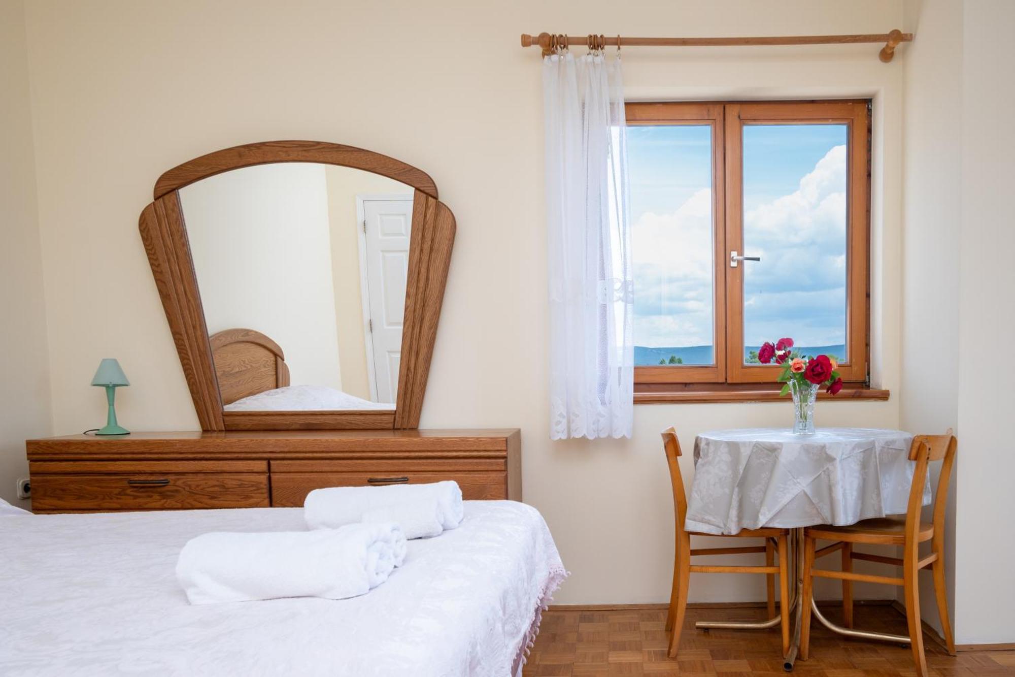 Apartments And Rooms By The Sea Mrljane, Pasman - 327 Nevidane Bagian luar foto