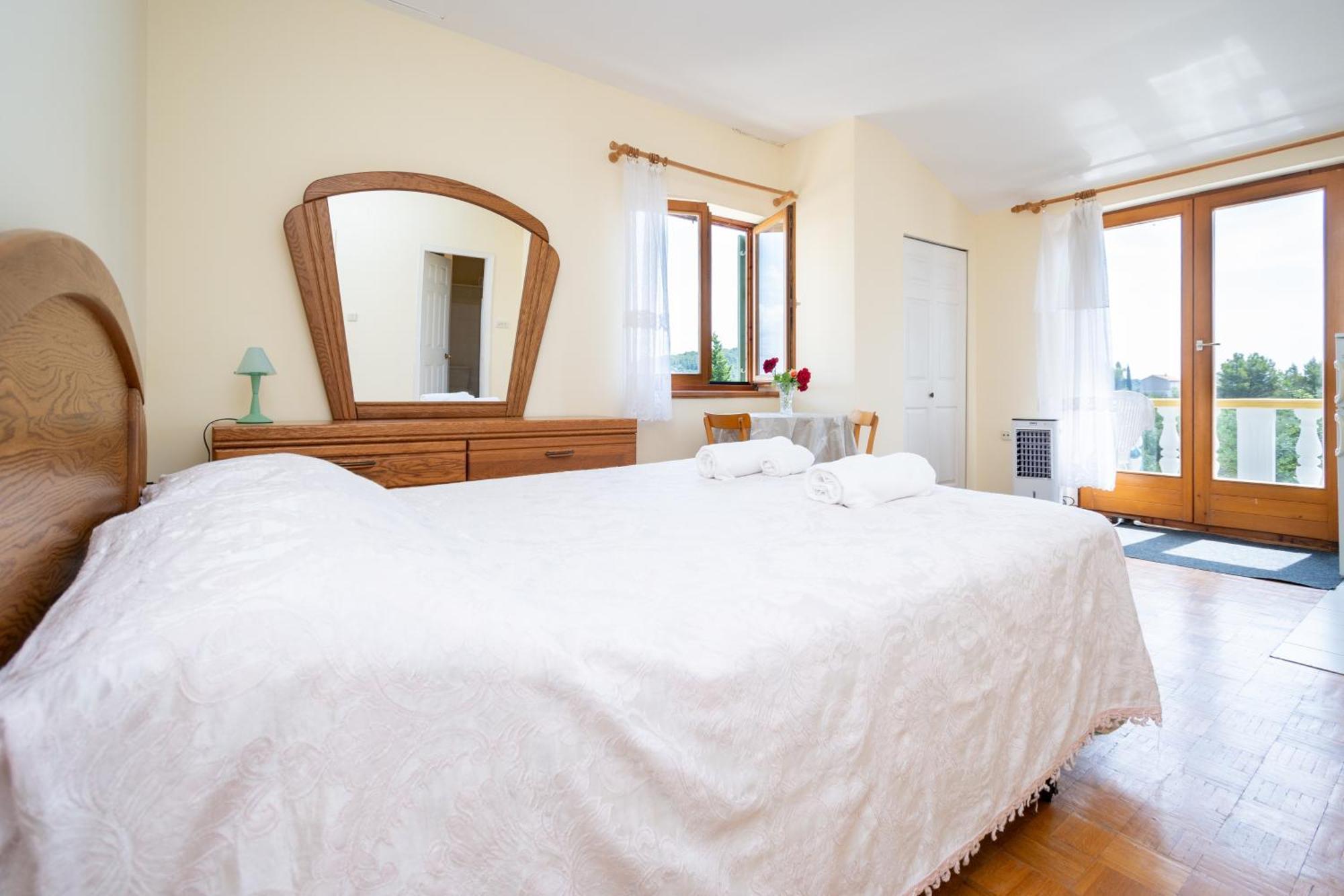Apartments And Rooms By The Sea Mrljane, Pasman - 327 Nevidane Ruang foto