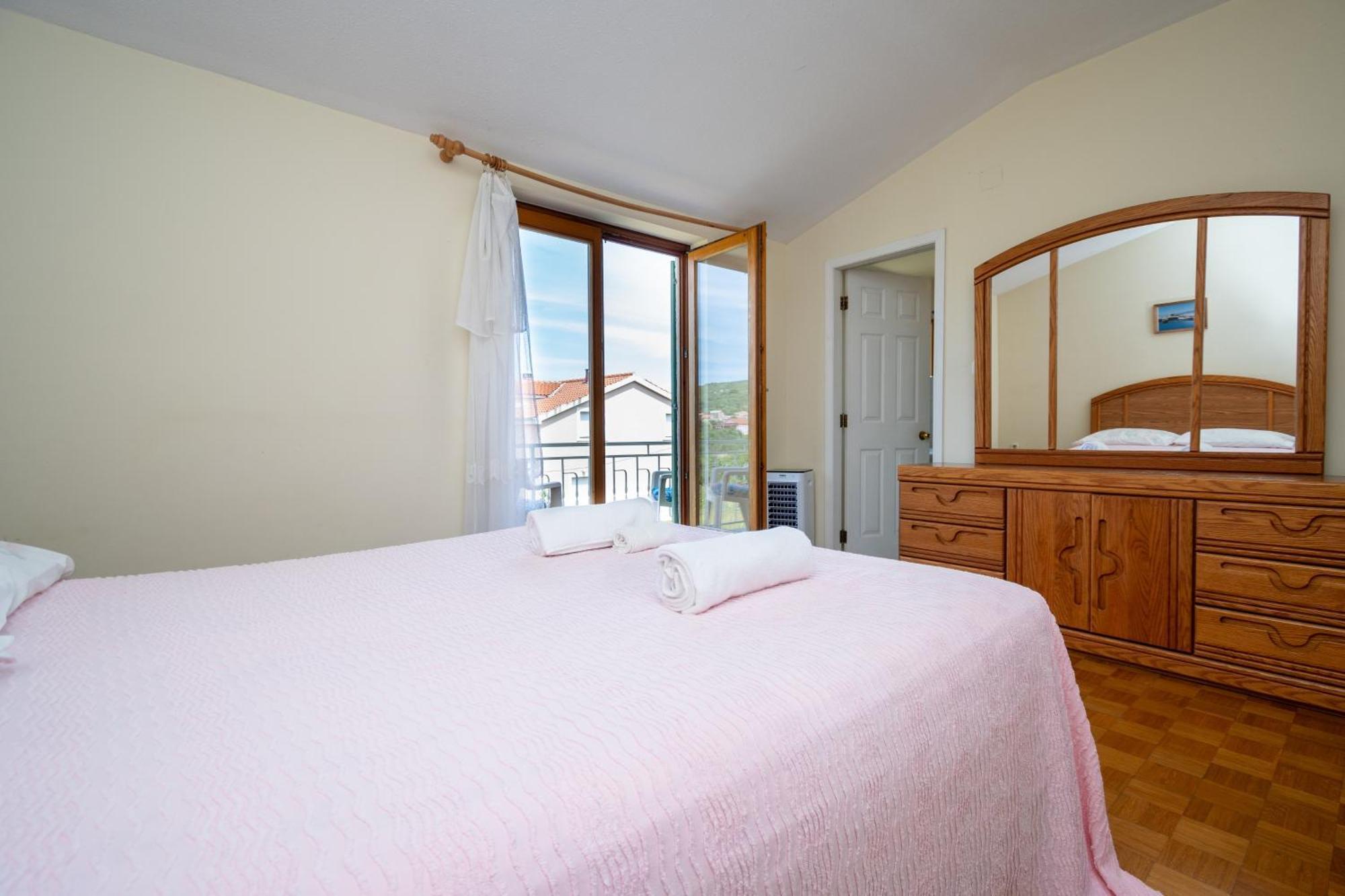 Apartments And Rooms By The Sea Mrljane, Pasman - 327 Nevidane Ruang foto